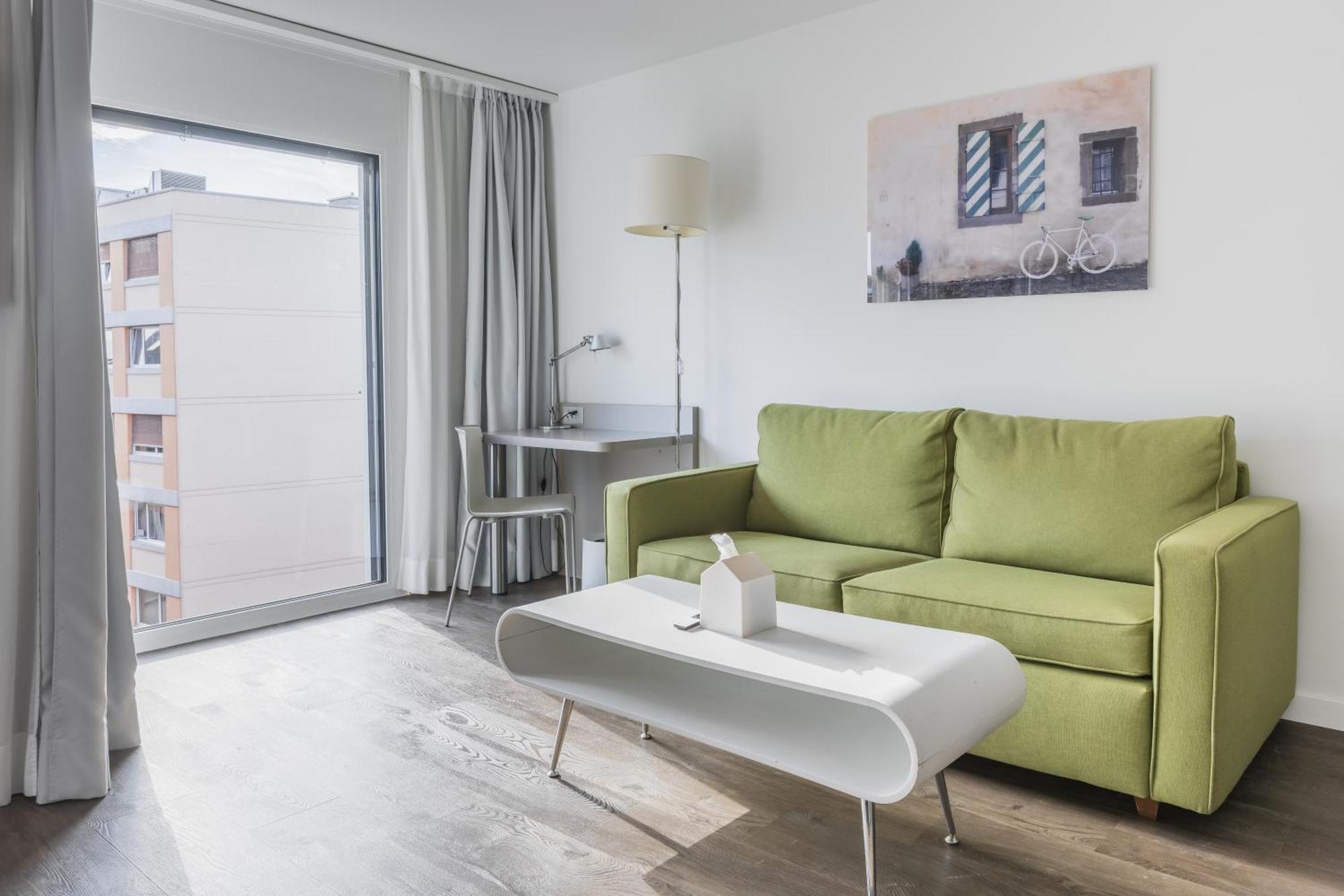 Base Nyon Hotell Eksteriør bilde