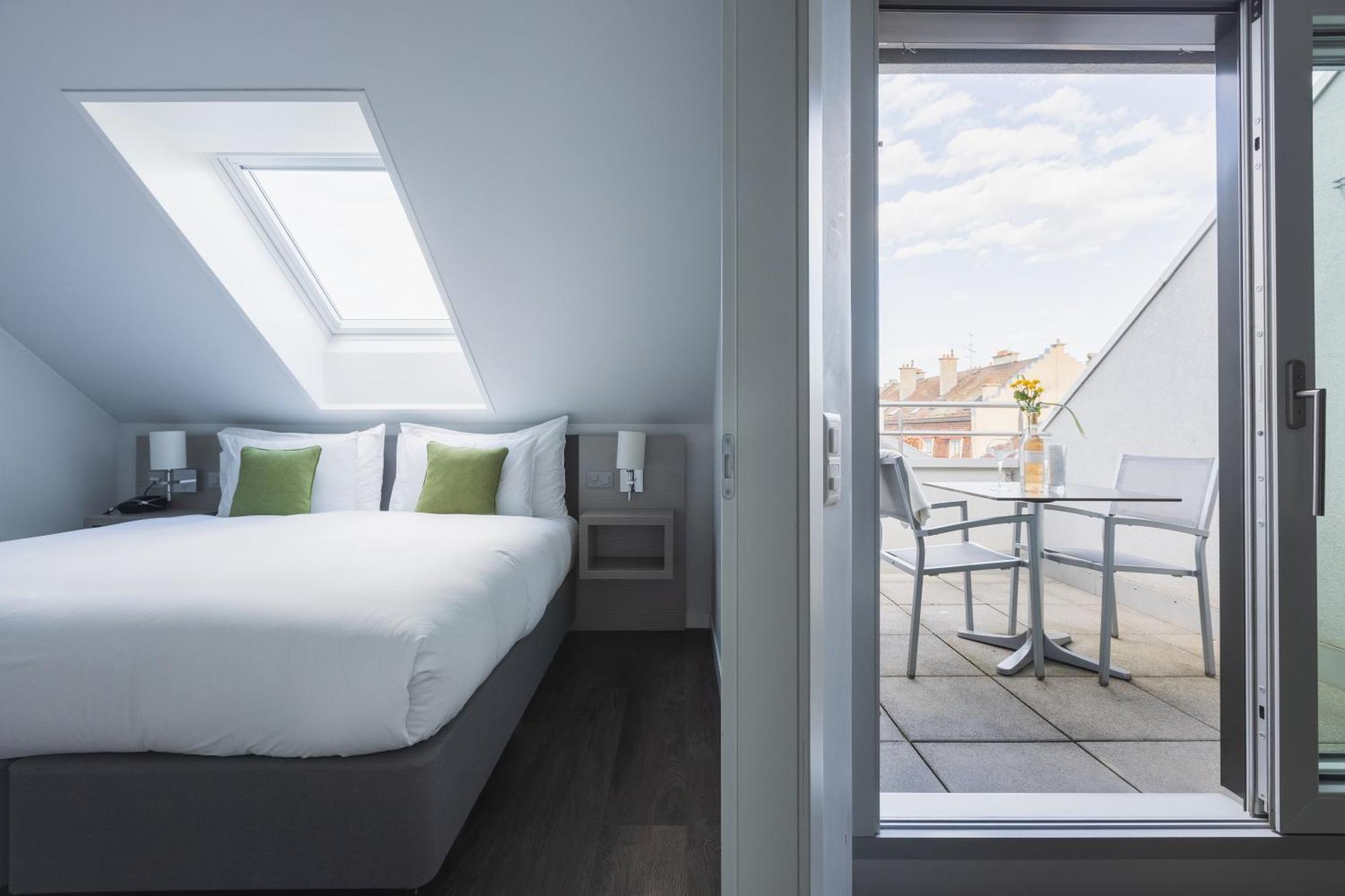 Base Nyon Hotell Eksteriør bilde