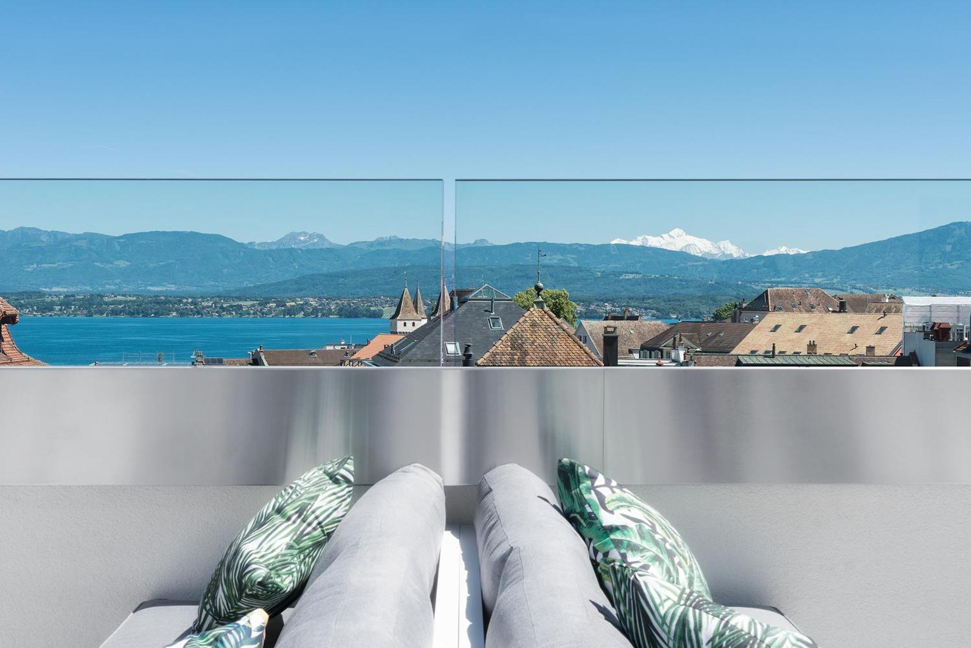 Base Nyon Hotell Eksteriør bilde