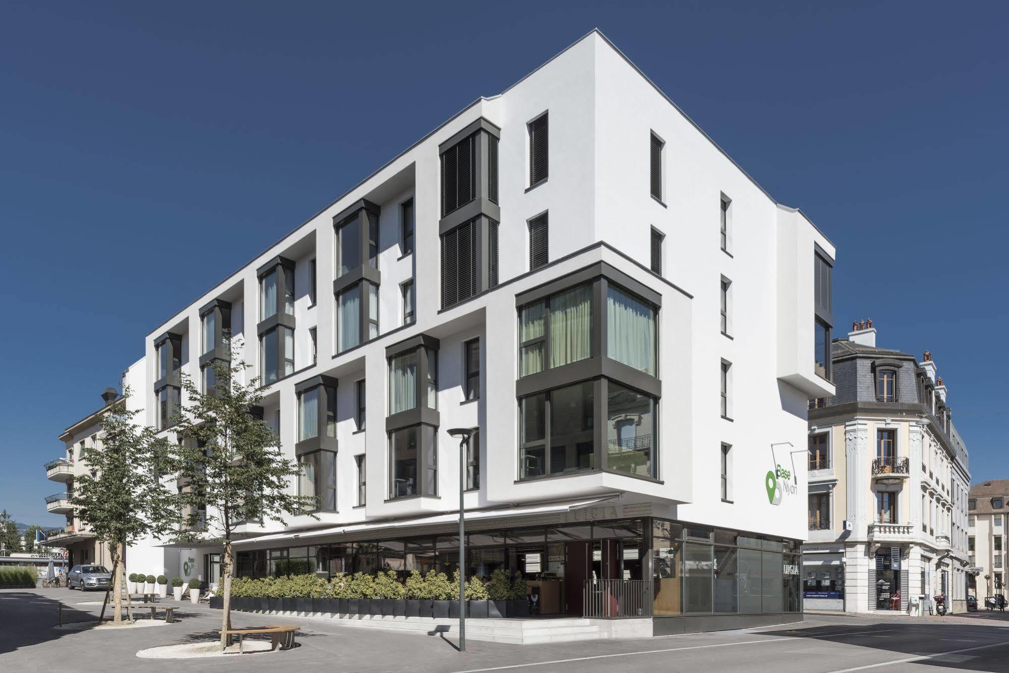 Base Nyon Hotell Eksteriør bilde